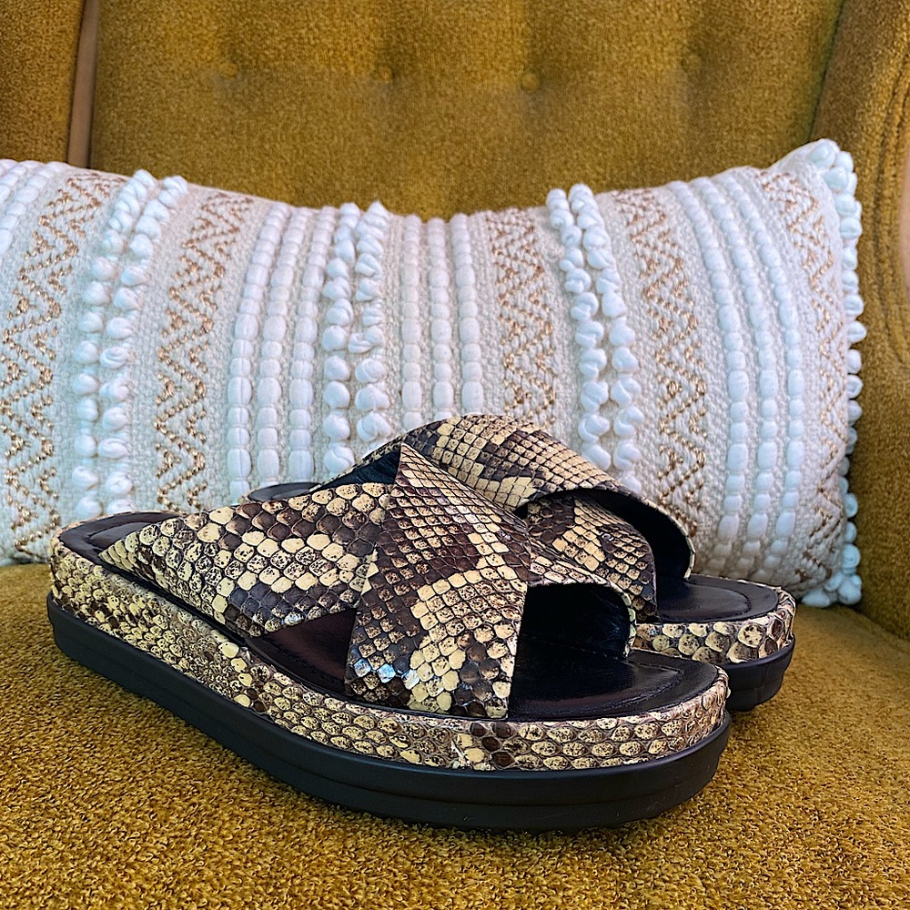 TOD’S Snakeskin Slides brown black sole SZ 9.5